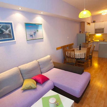 Apartmani Ruza มาคาร์สกา ภายนอก รูปภาพ