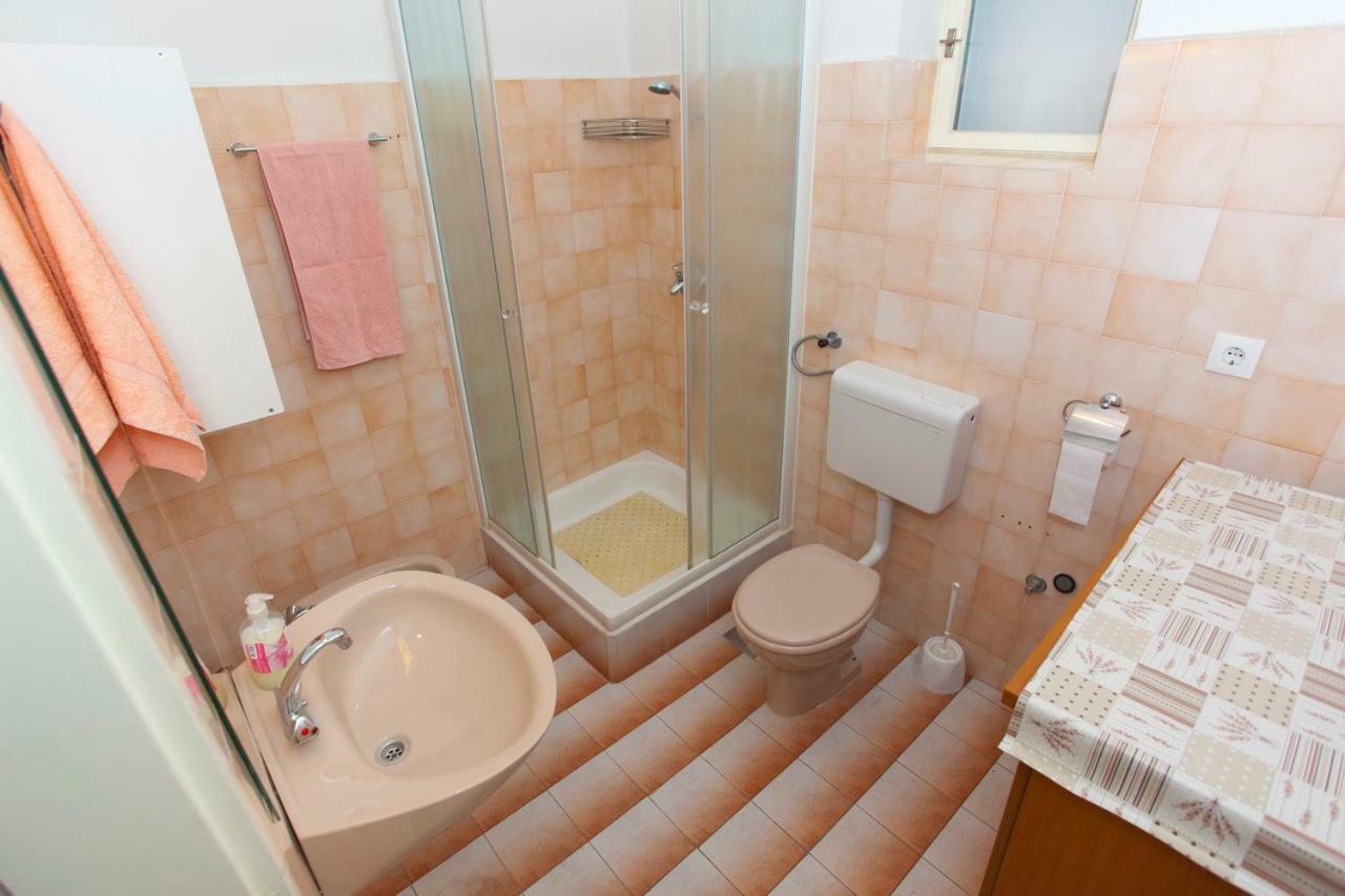 Apartmani Ruza มาคาร์สกา ภายนอก รูปภาพ