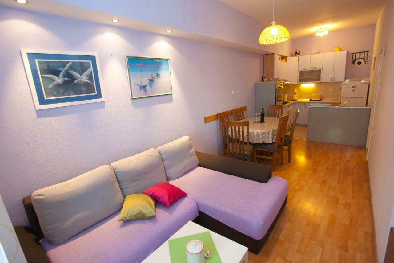 Apartmani Ruza มาคาร์สกา ภายนอก รูปภาพ
