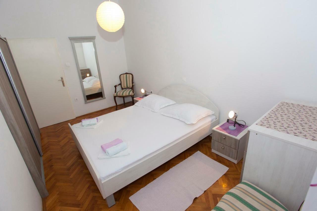 Apartmani Ruza มาคาร์สกา ภายนอก รูปภาพ