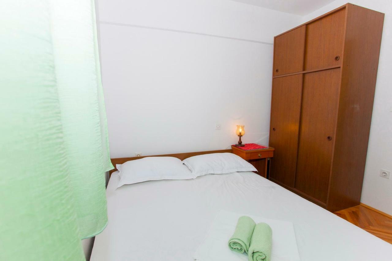 Apartmani Ruza มาคาร์สกา ภายนอก รูปภาพ