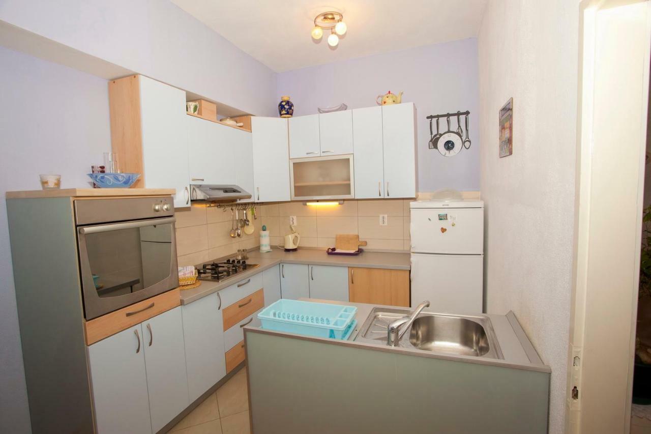 Apartmani Ruza มาคาร์สกา ภายนอก รูปภาพ