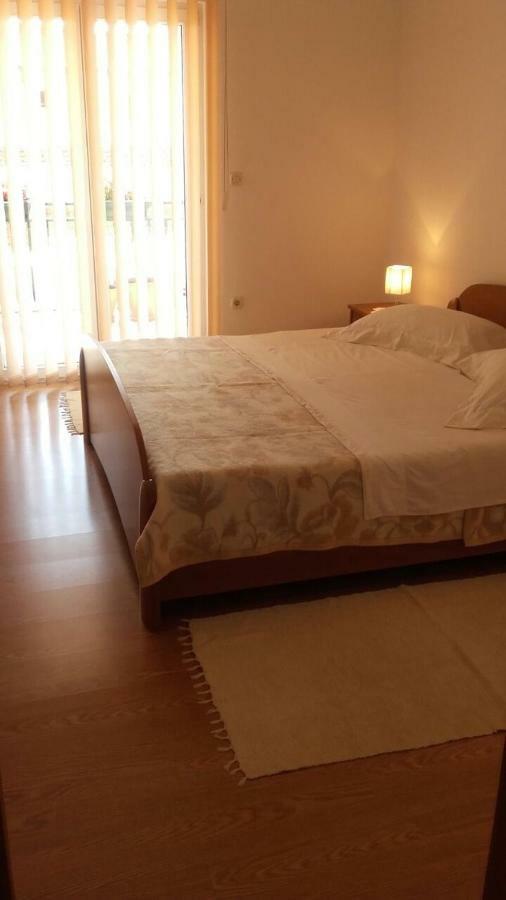 Apartmani Ruza มาคาร์สกา ภายนอก รูปภาพ
