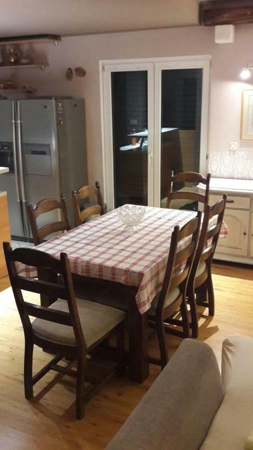 Apartmani Ruza มาคาร์สกา ภายนอก รูปภาพ